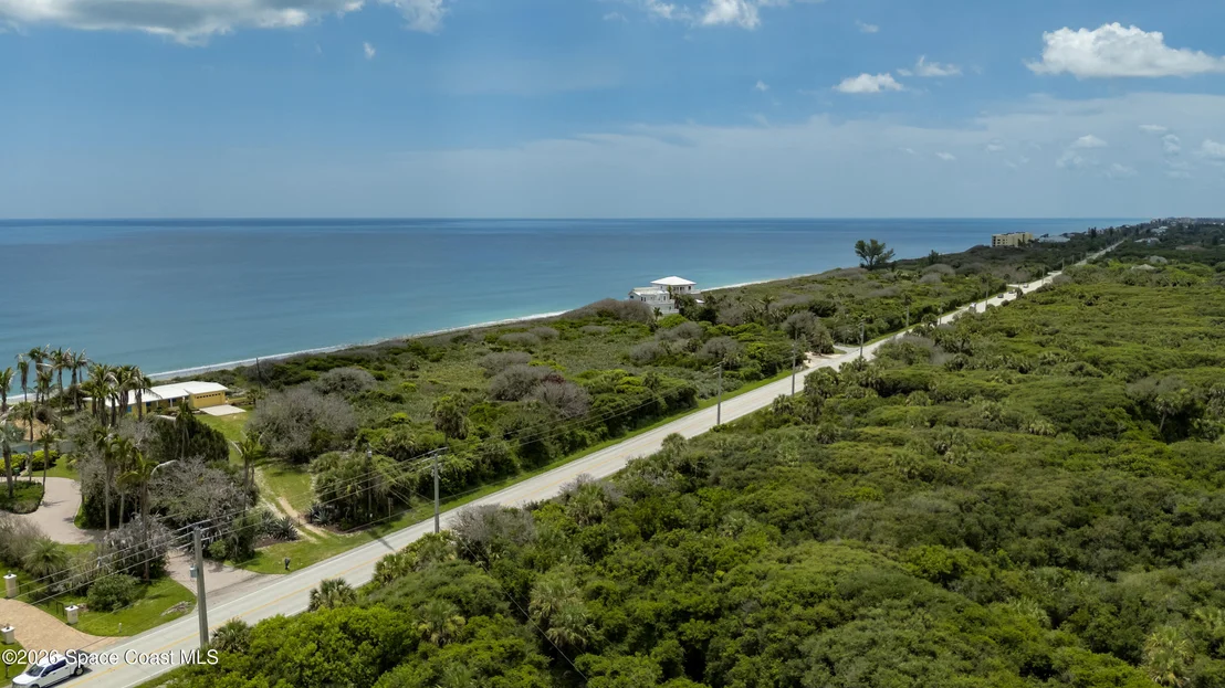 Photo of 215 Pelican Drive