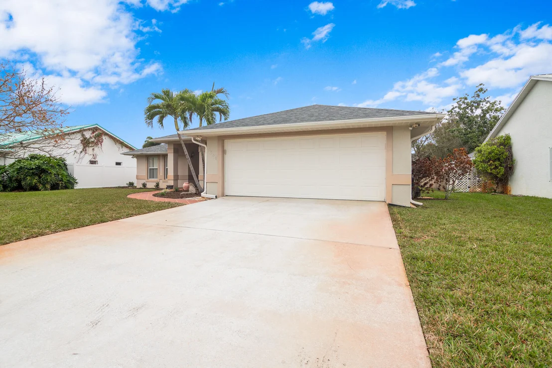 Photo of 3348 Meadowridge Drive