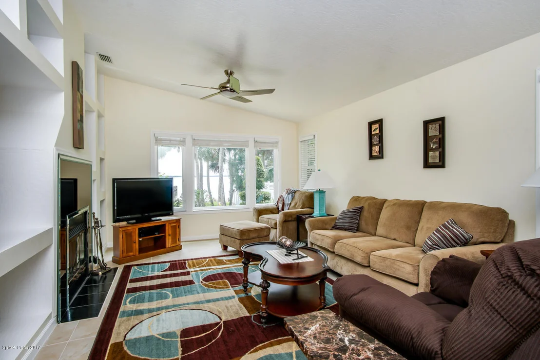 Photo of 5440 Edgewater Court