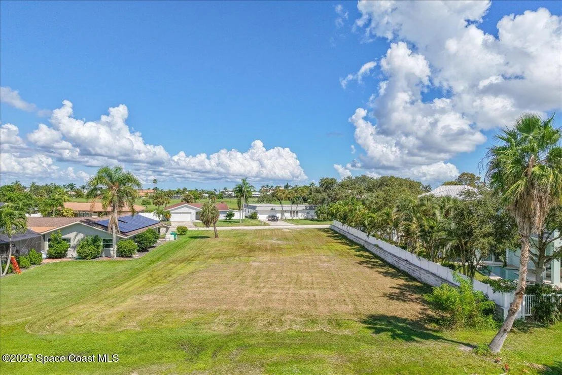 Photo of 10 Fairway Drive