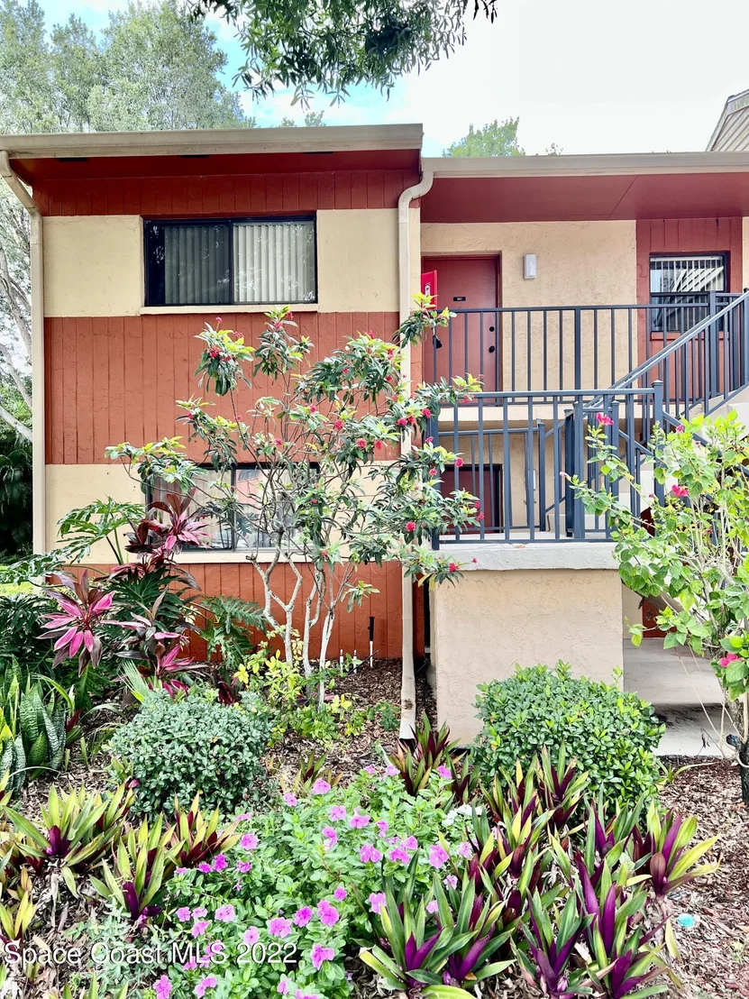 Photo of Unit 921 at 2345 Golf Lake Circle