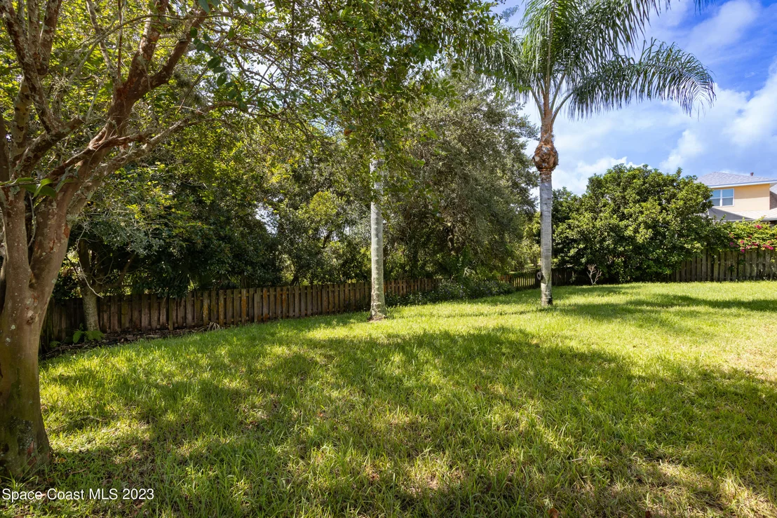 Photo of 1647 Auburn Lakes Drive