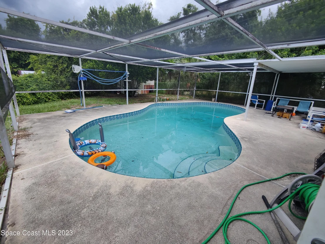 Photo of 1650 Leach Circle