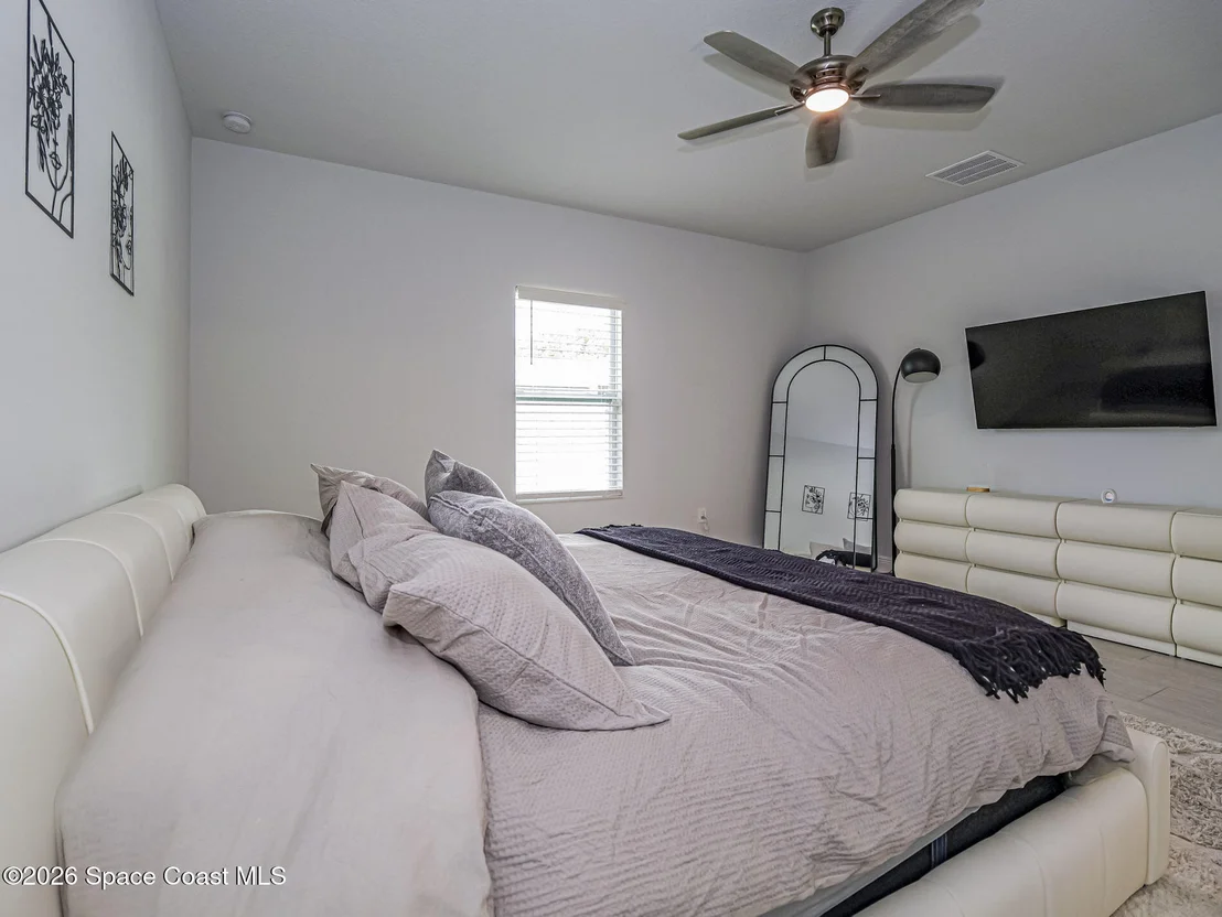 Photo of 3010 Eldron Boulevard SE