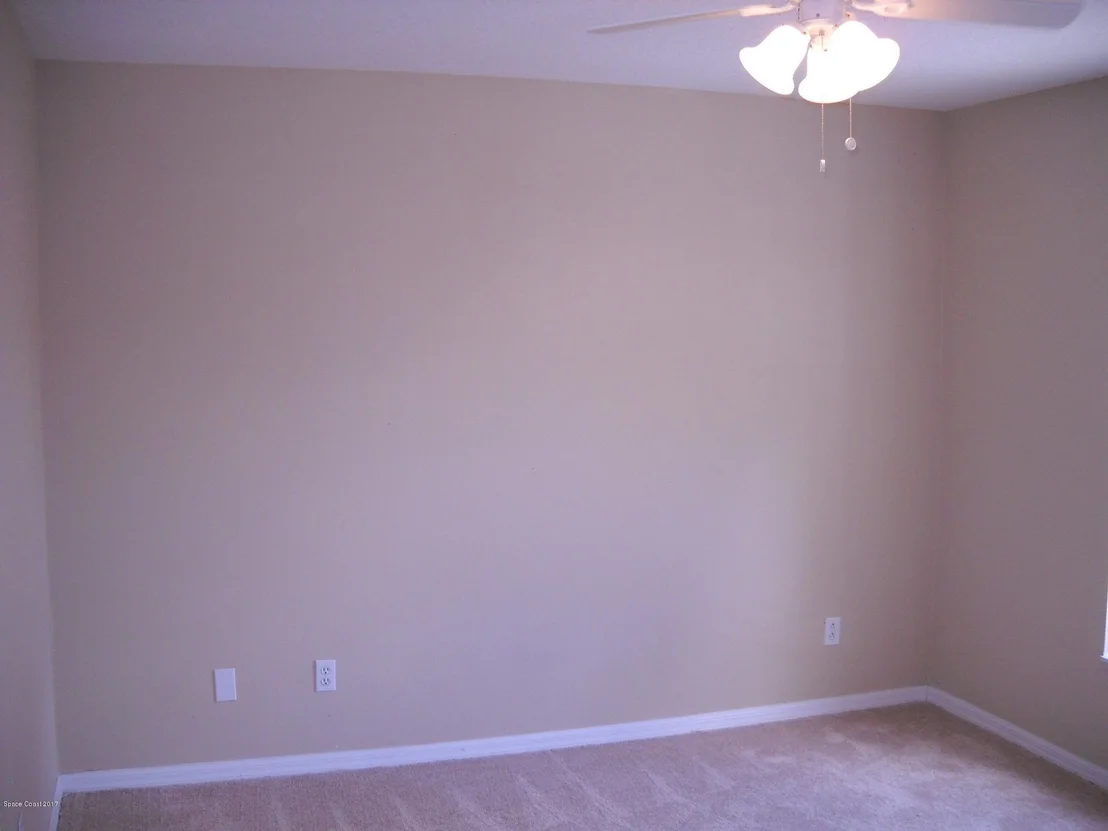 Photo of 5660 Holden Road