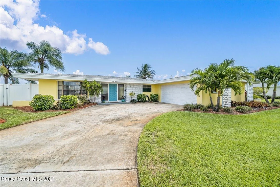 Photo of 458 Sandpiper Drive