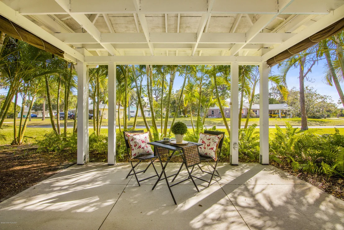 Photo of 572 Royal Palm Drive