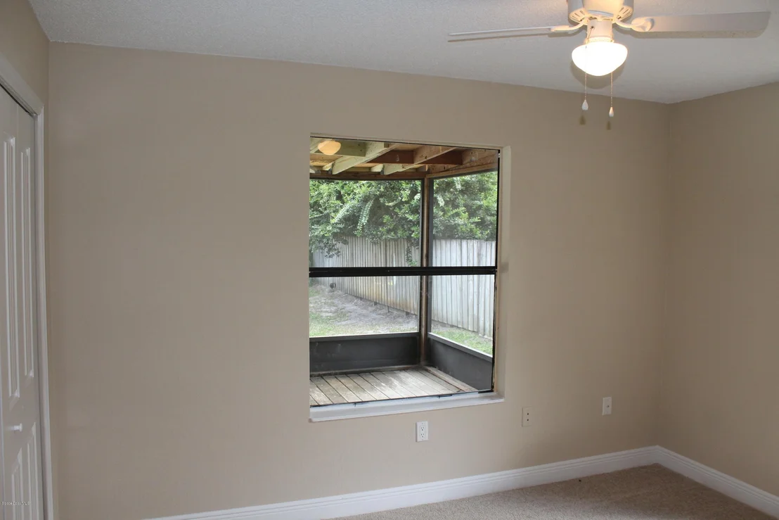 Photo of 5865 Keystone Avenue