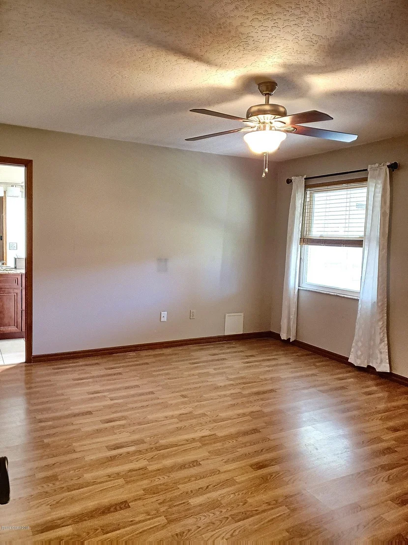 Photo of 1699 Palm Ridge Road