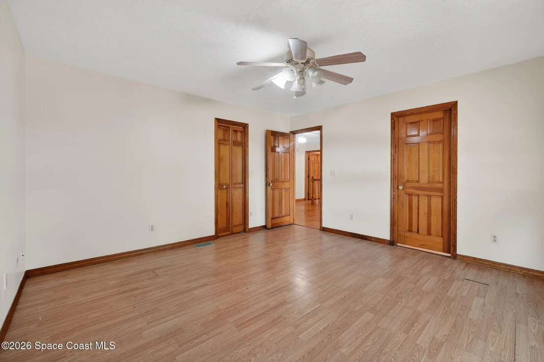 Photo of 3380 Lionel Road
