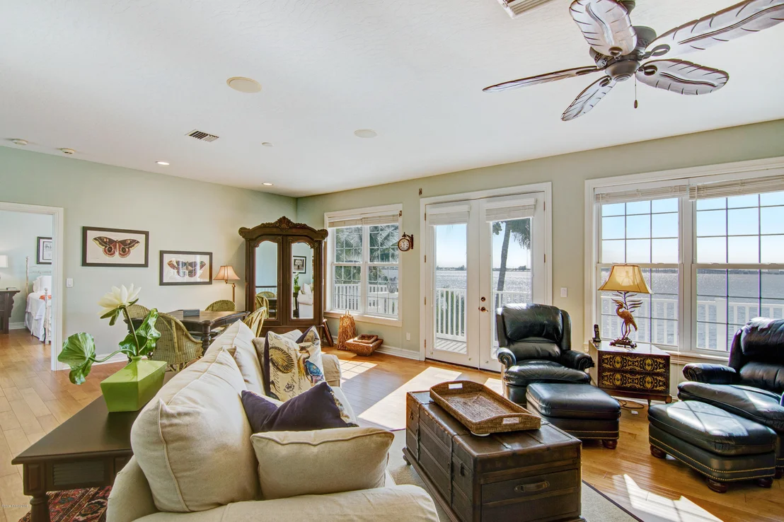 Photo of 787 Oak Ridge Drive