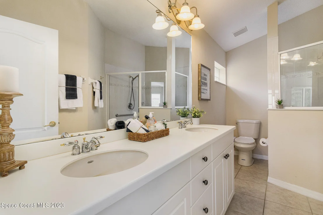 Photo of 7227 Broderick Drive