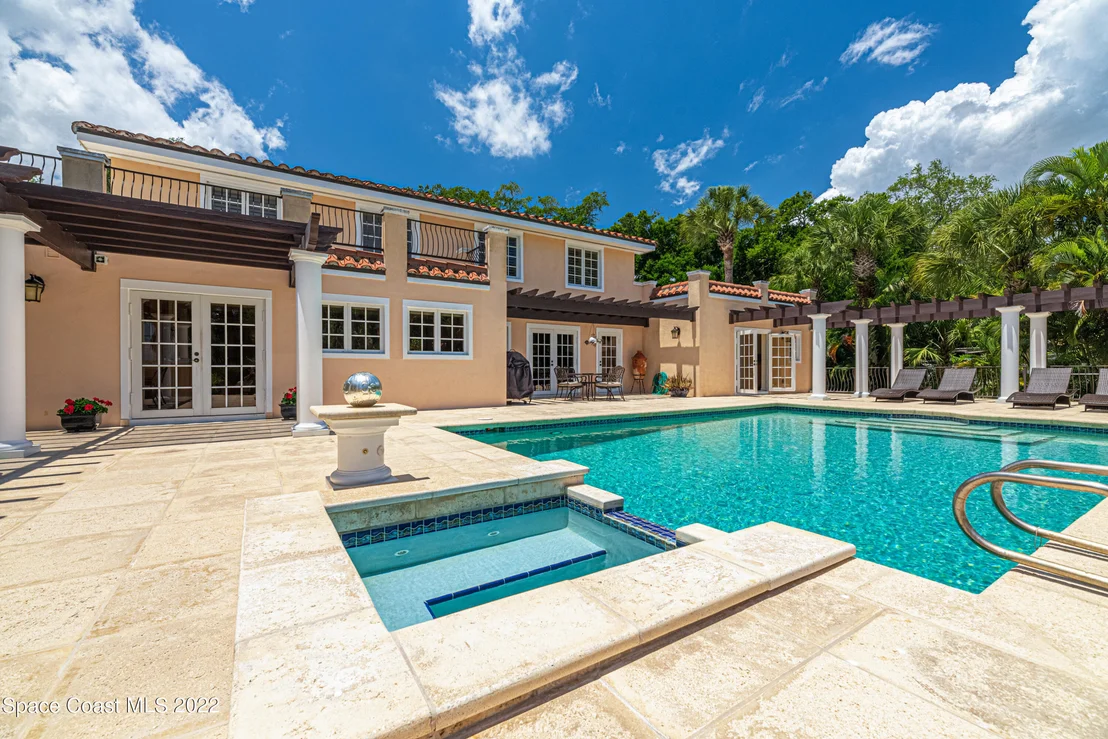 Photo of 2055 Rockledge Drive