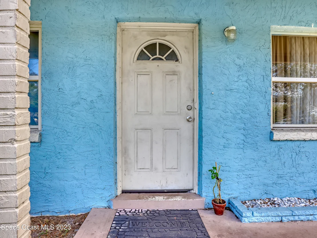 Photo of 2463 Leewood Boulevard