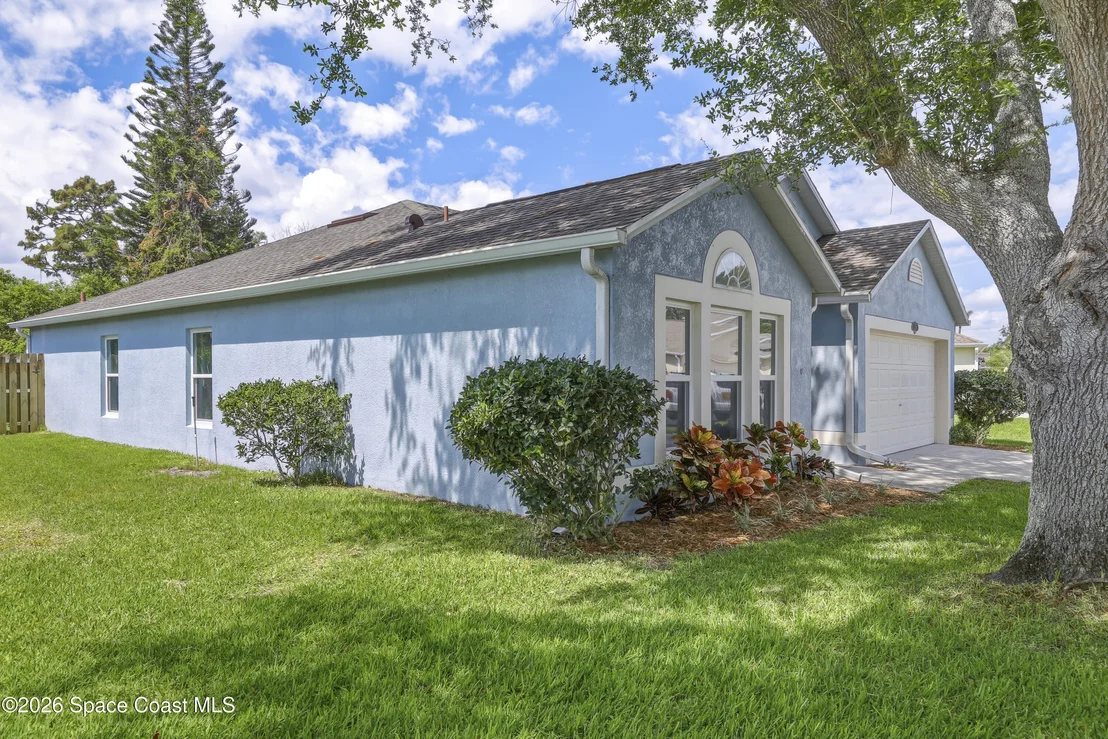 Photo of 2124 Spring Creek Circle NE