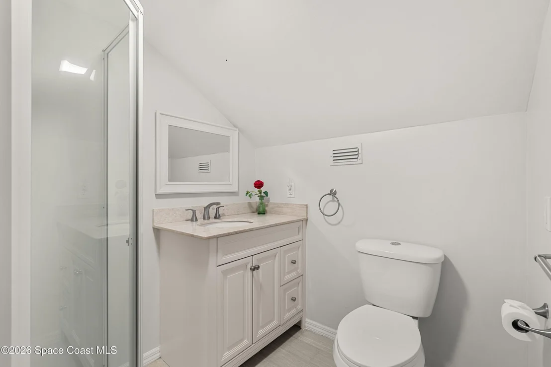 Photo of 327 Island Drive