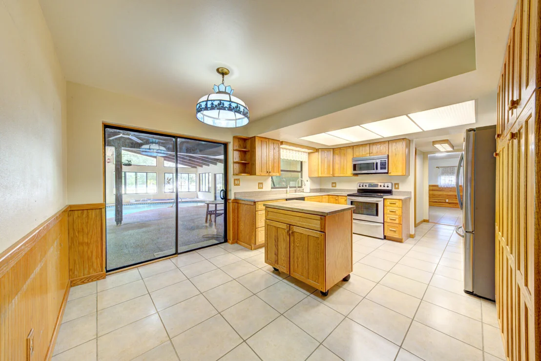 Photo of 4885 Rayburn Road