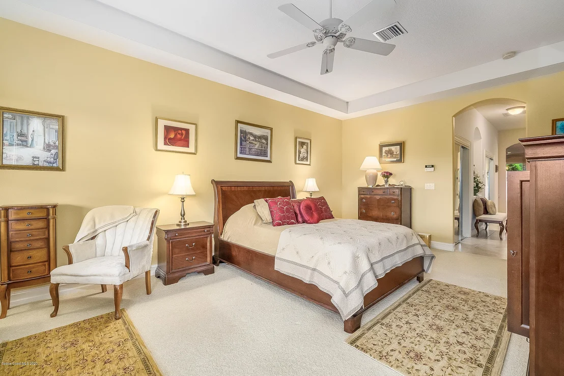 Photo of 4135 Hammock Road