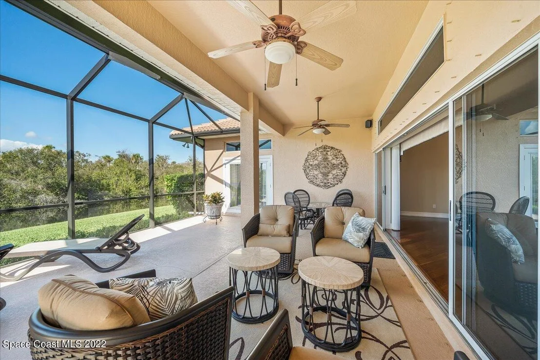 Photo of 937 Palm Brook Drive