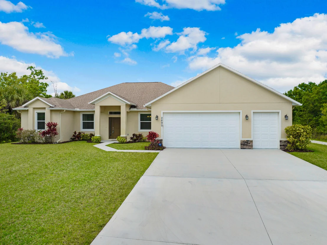 Photo of 2690 Weber Road