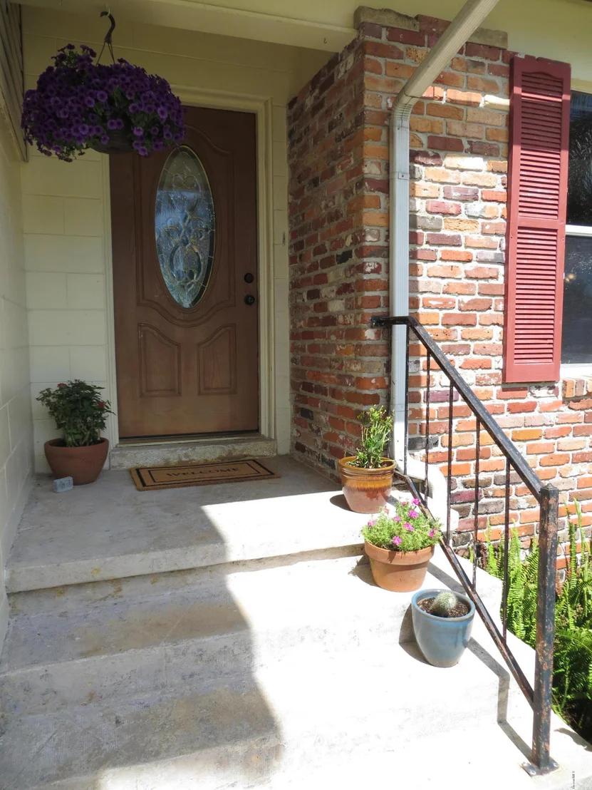 Photo of 1715 Hubbard Drive