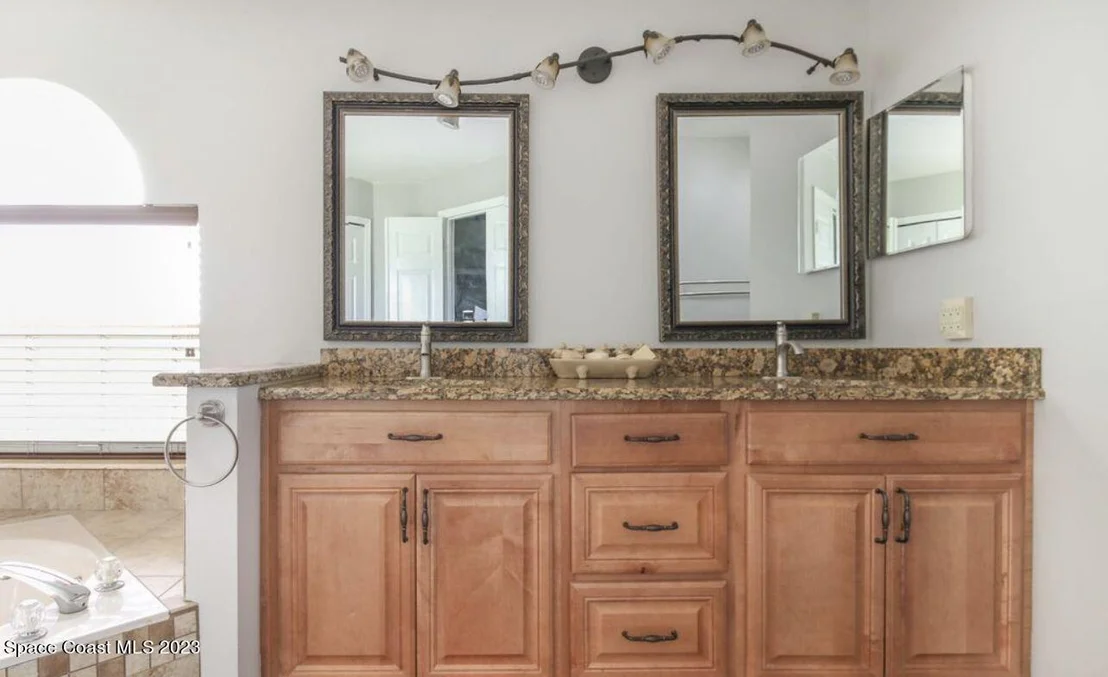 Photo of 1487 Wellington Circle