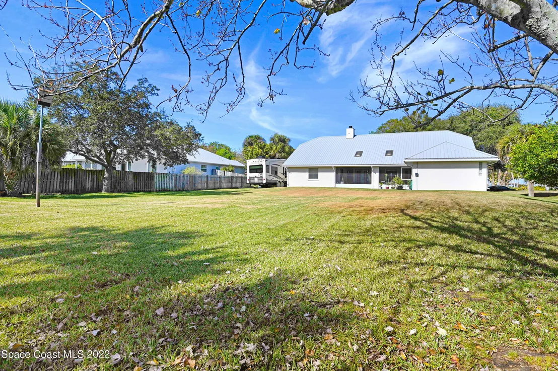 Photo of 115 River Road Circle