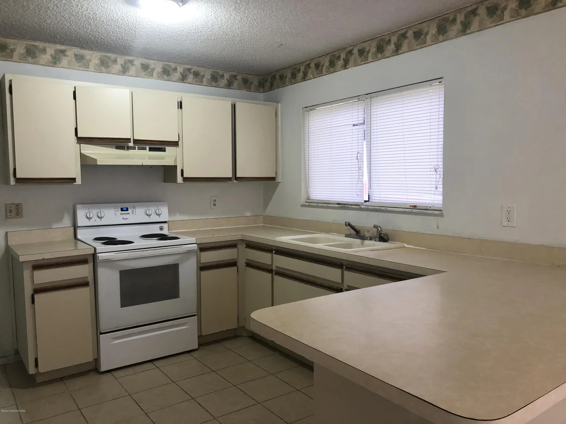 Photo of 928 Sable Circle SE