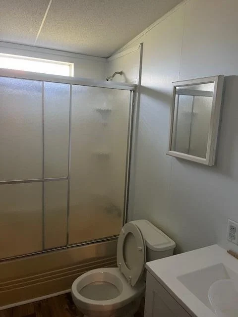 Photo of 557 Vivian Drive