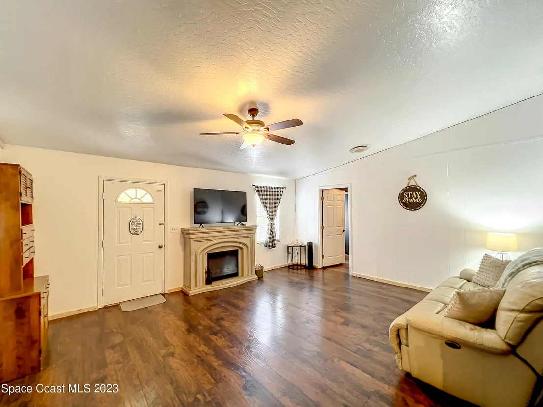 Photo of 9295 Concord Road