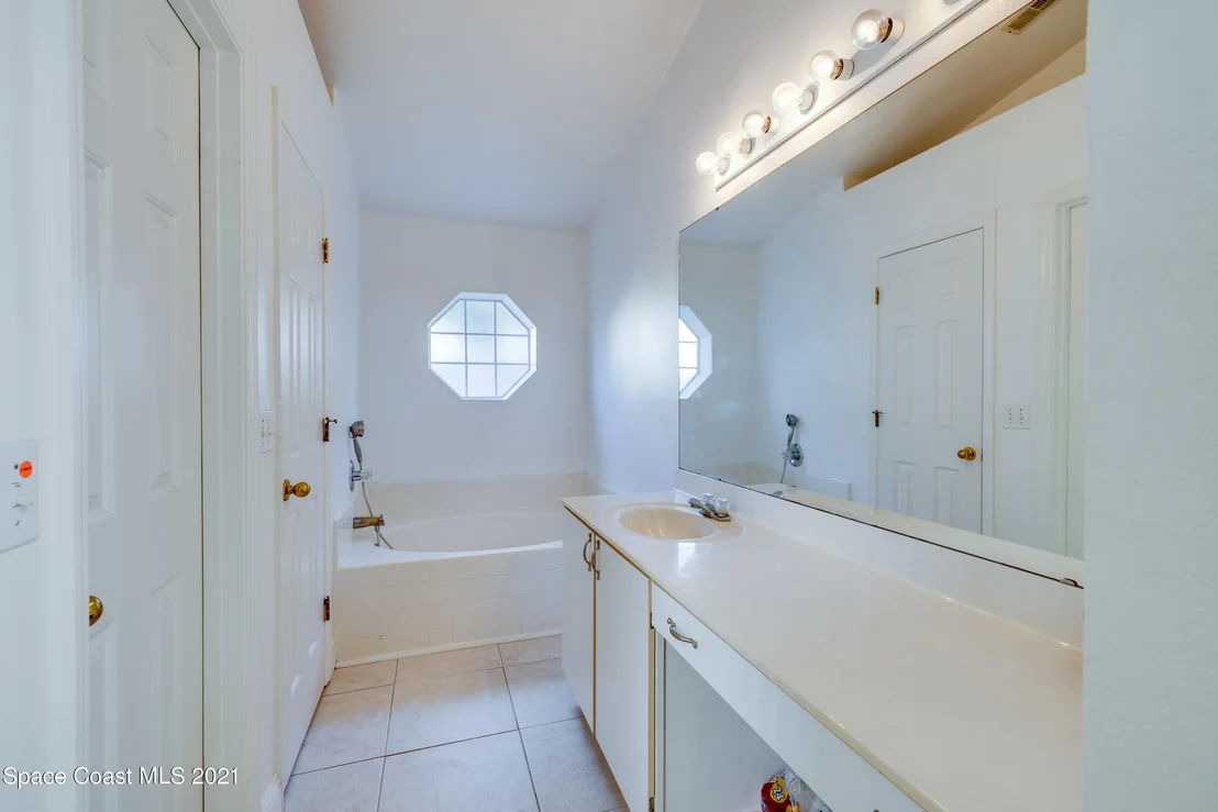 Photo of 2981 Saint James Lane