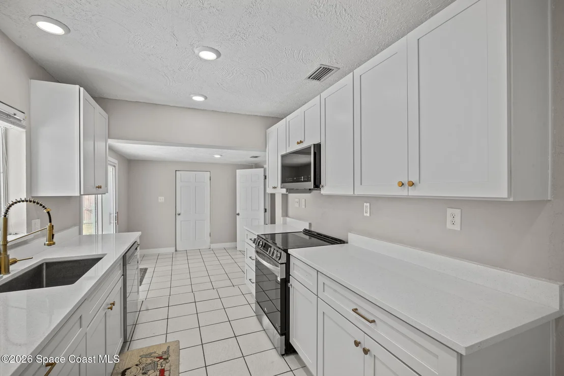 Photo of 736 Ballard Drive