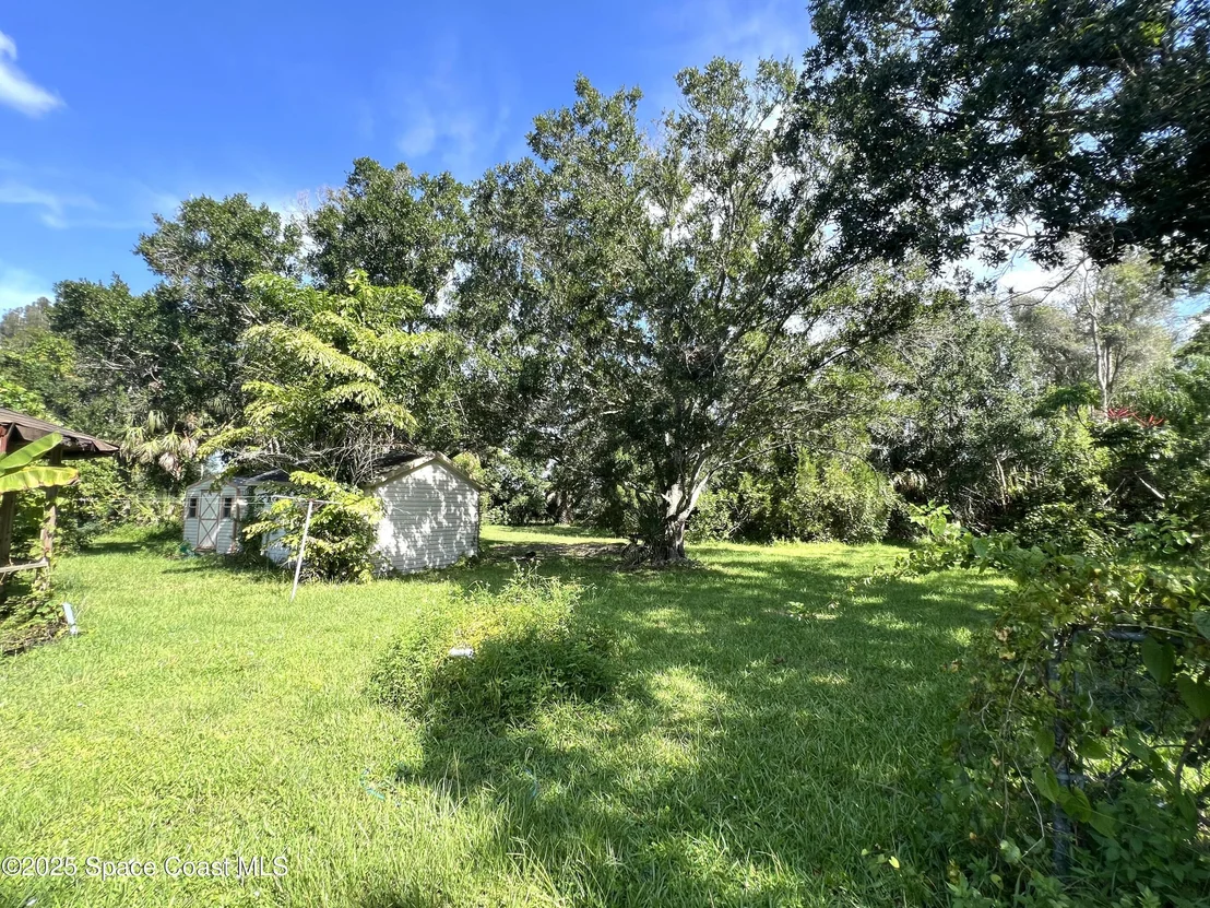 Photo of 1941 Michels Drive NE