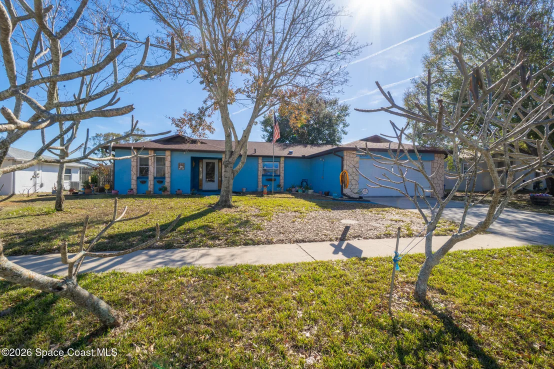 Photo of 1497 Hendren Drive