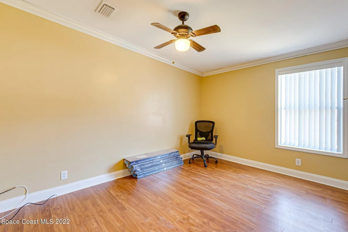 Photo of 1075 Lindholm Place