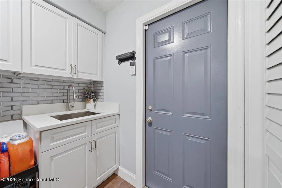 Photo of 560 Sawgrass Circle
