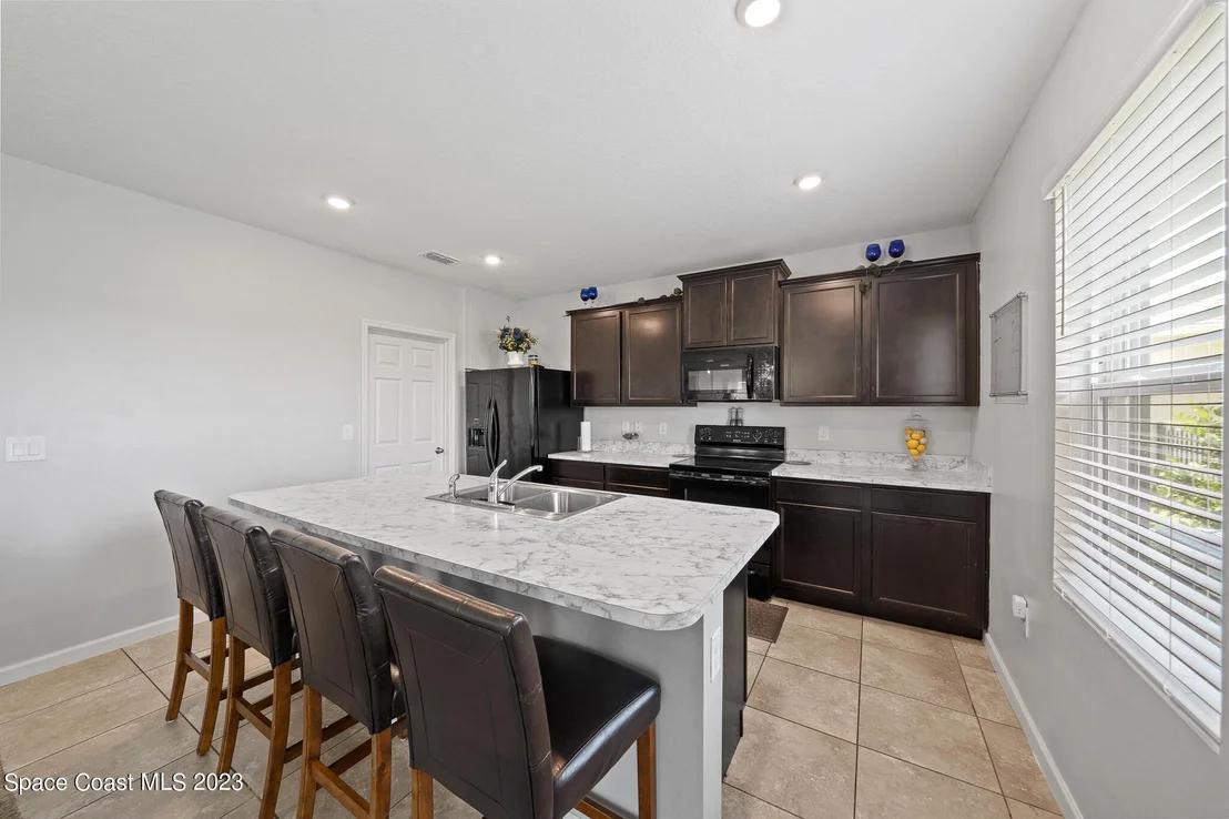 Photo of 215 Sorrento Drive