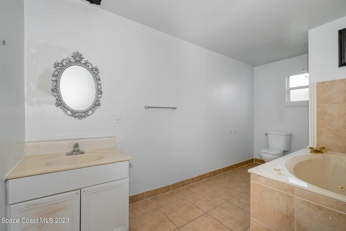 Photo of 2697 Locksley Road