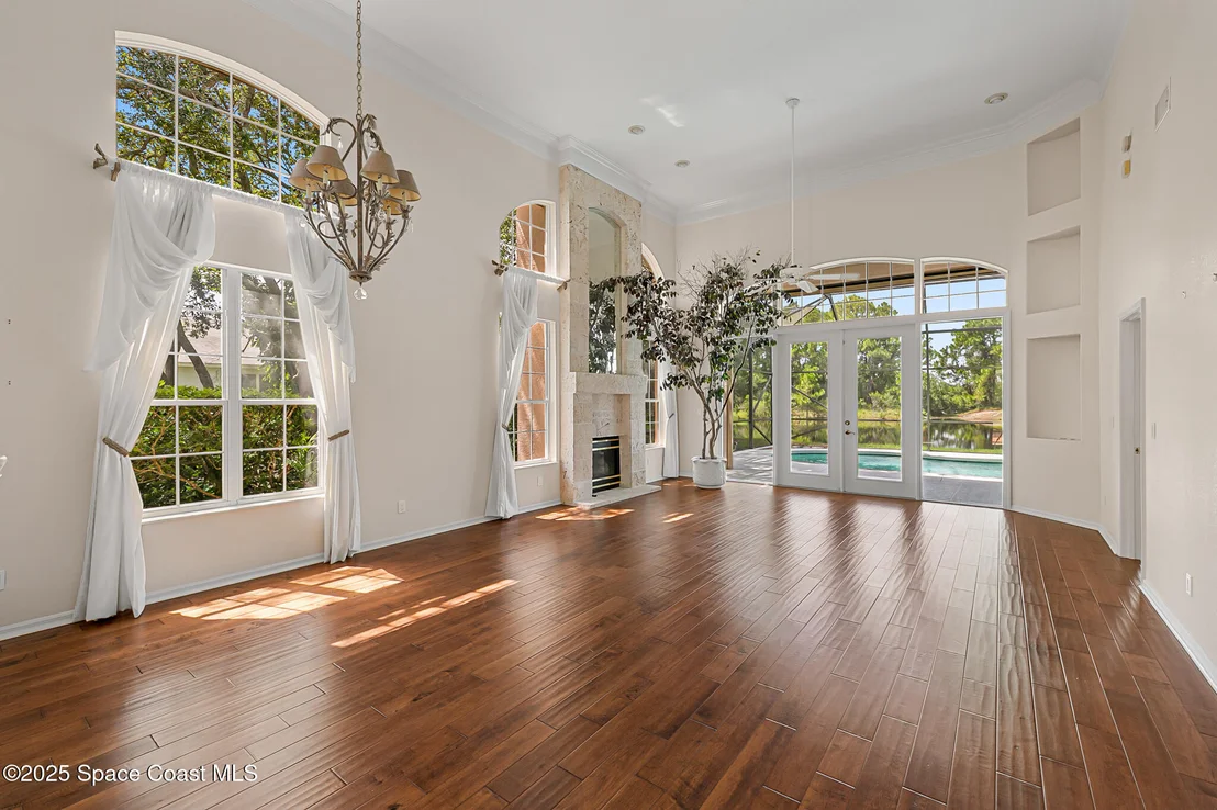 Photo of 853 Suntree Woods Drive