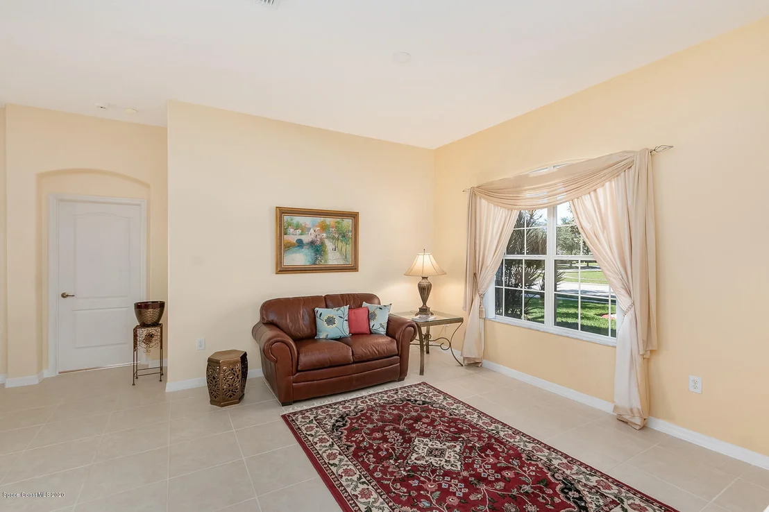 Photo of 4628 Alamanda Drive