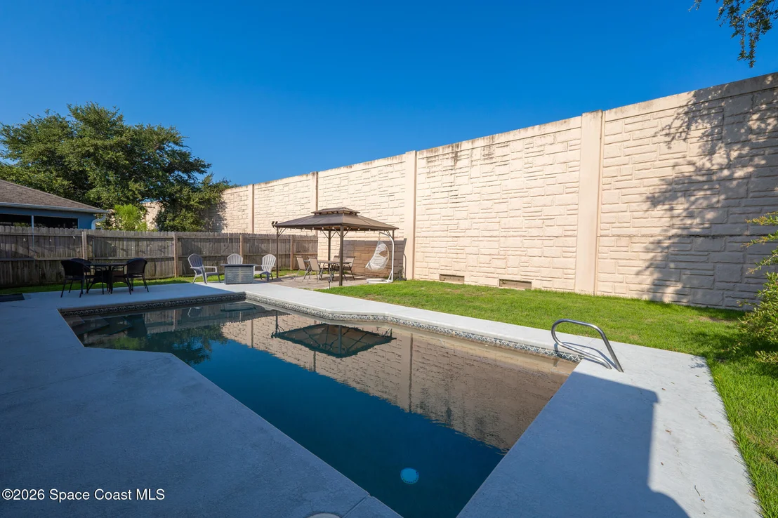 Photo of 2527 Deercroft Drive
