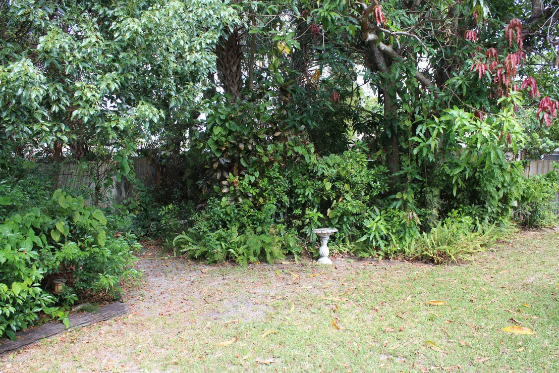 Photo of 415 Bluff Drive