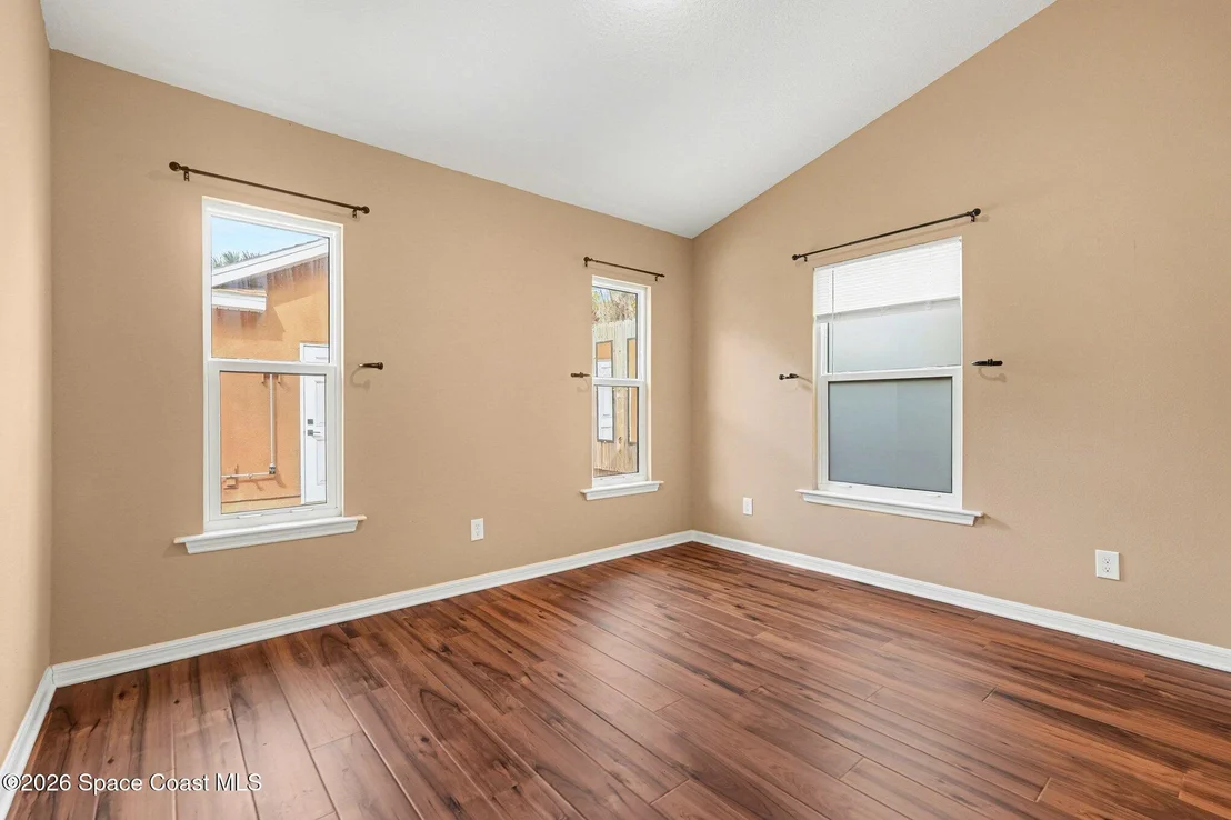 Photo of 683 Old Oak Street