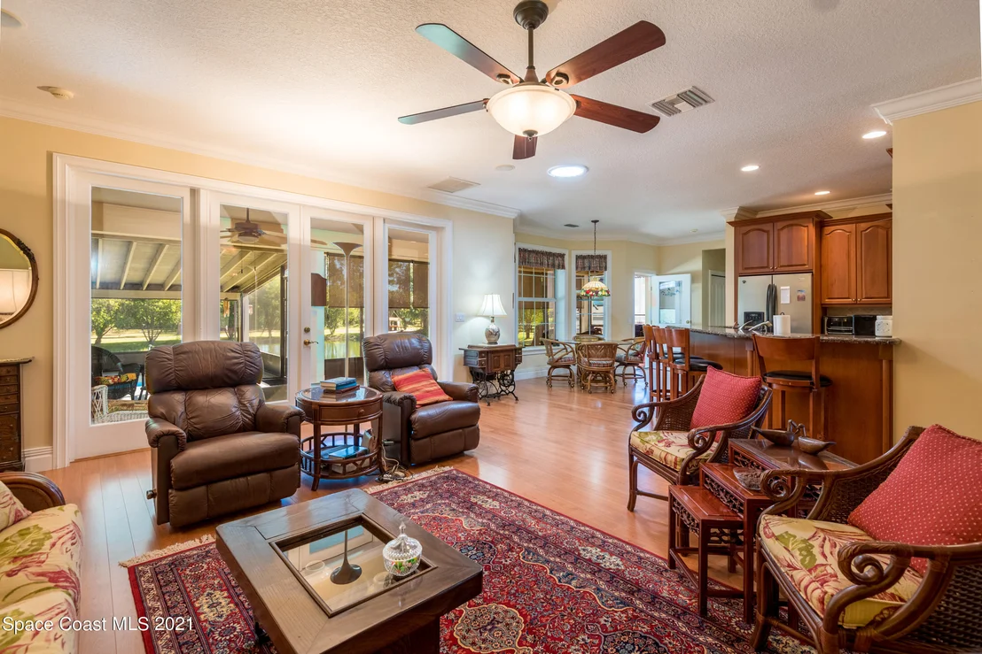 Photo of 4750 Log Cabin Lane