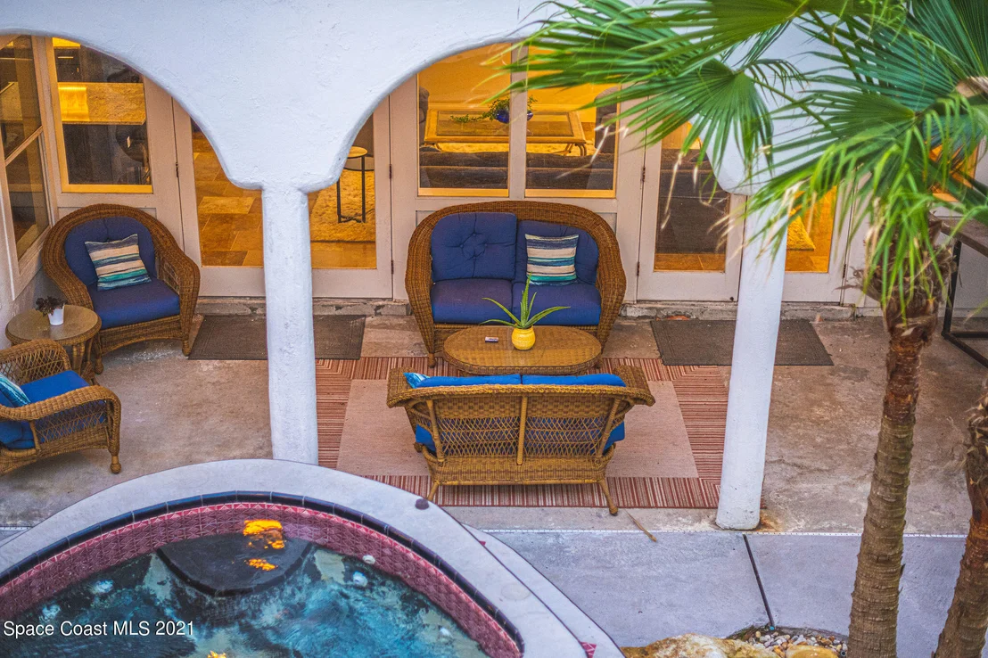 Photo of 472 Peregrine Drive