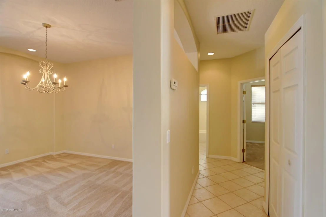 Photo of 4490 Portage Trail