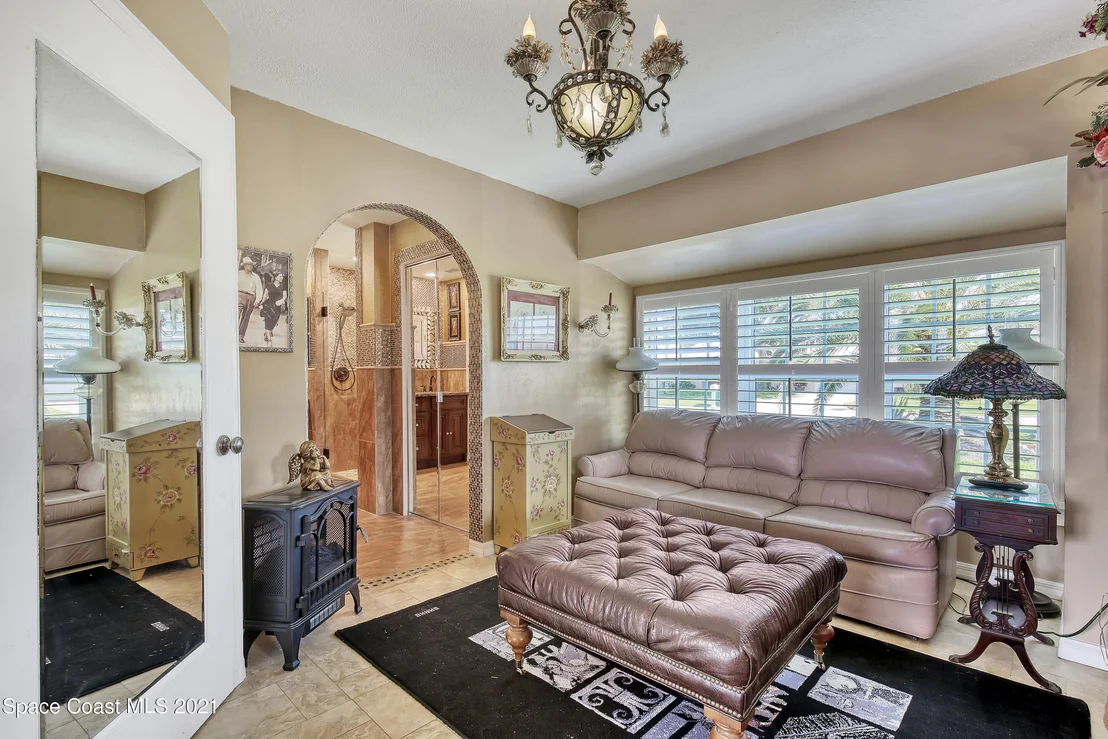 Photo of 227 Jamaica Drive