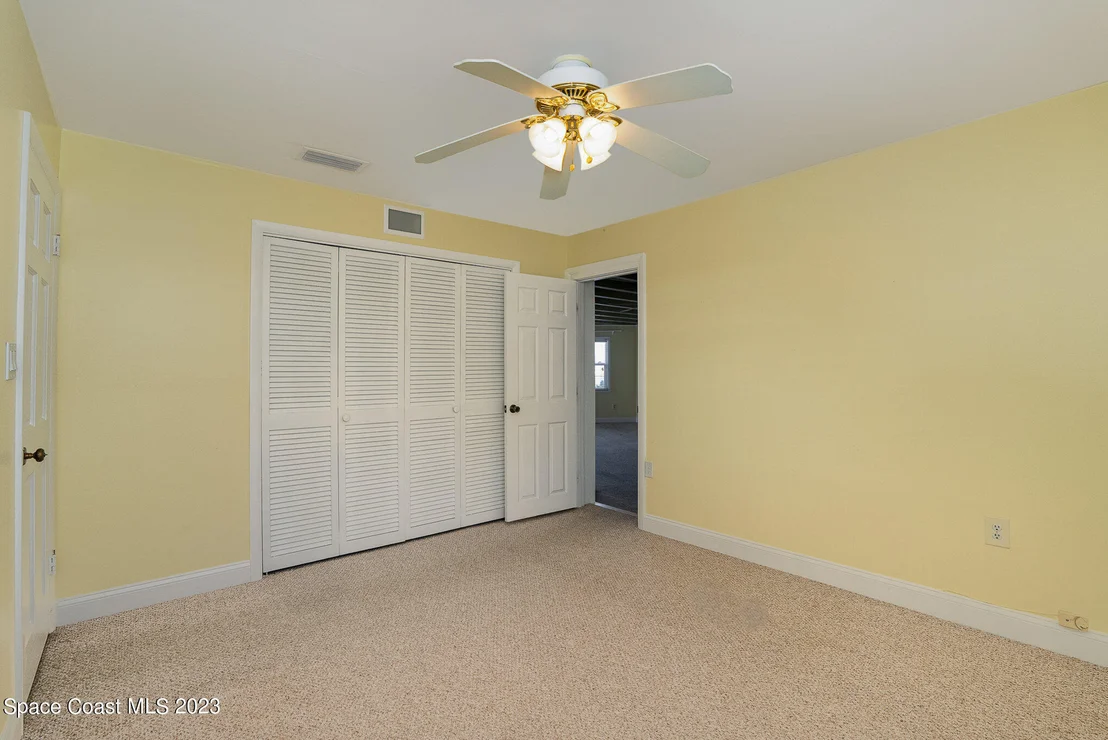 Photo of 472 Carmine Drive