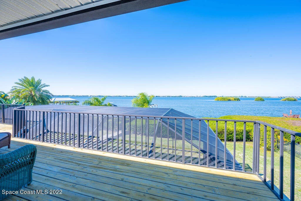 Photo of 460 Lanternback Island Drive