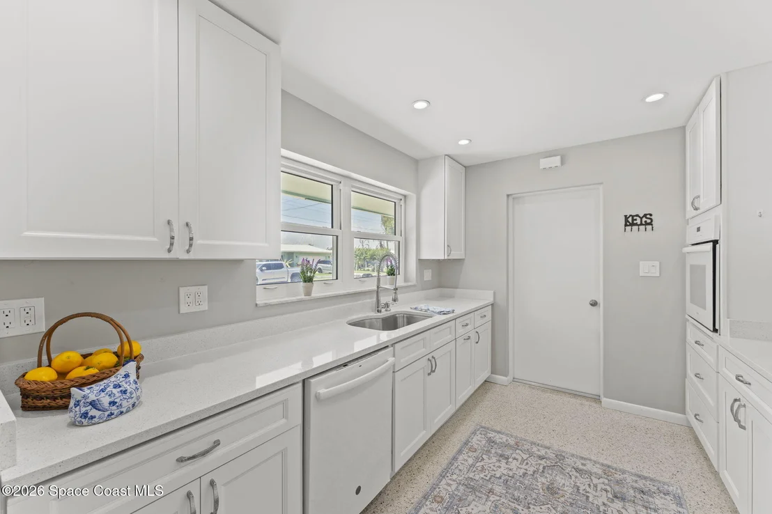 Photo of 465 Cardinal Drive